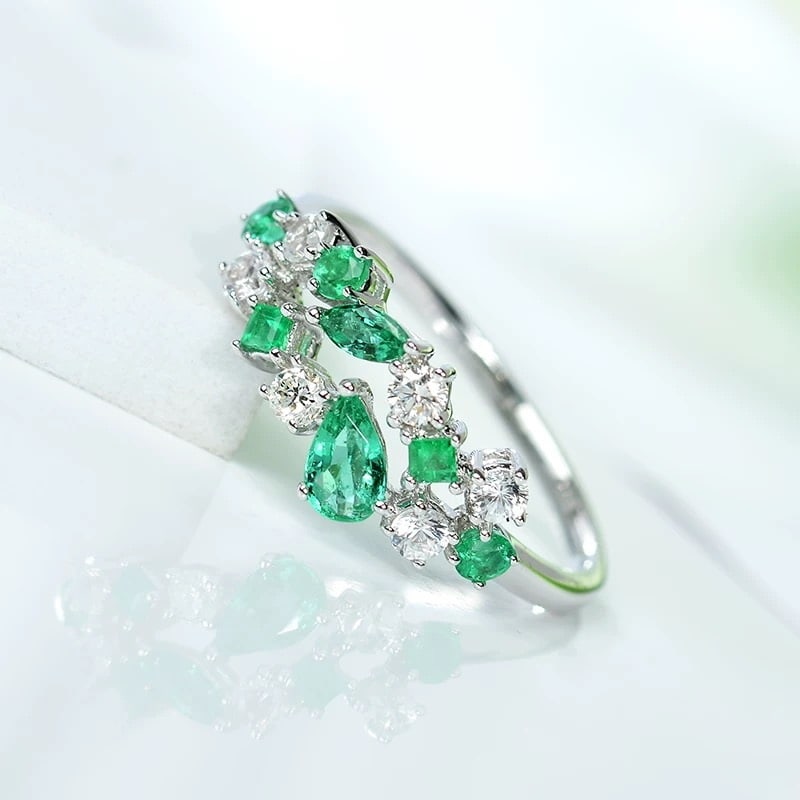 14k Gold 0.55 Ctw Natural Emerald & Diamond Ring - 2