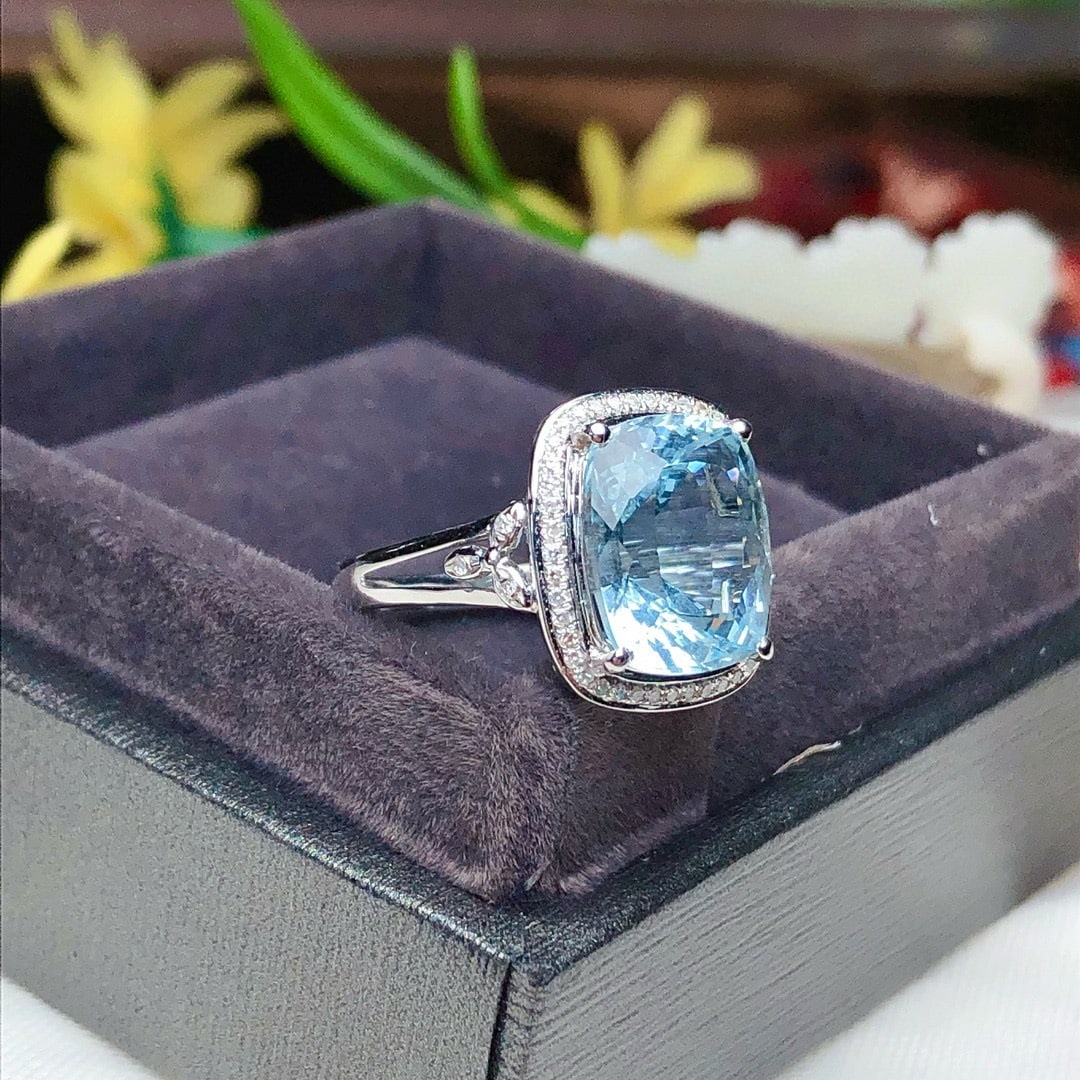 14k Gold 4.45 Ct Natural Aquamarine & Diamond Ring - 2