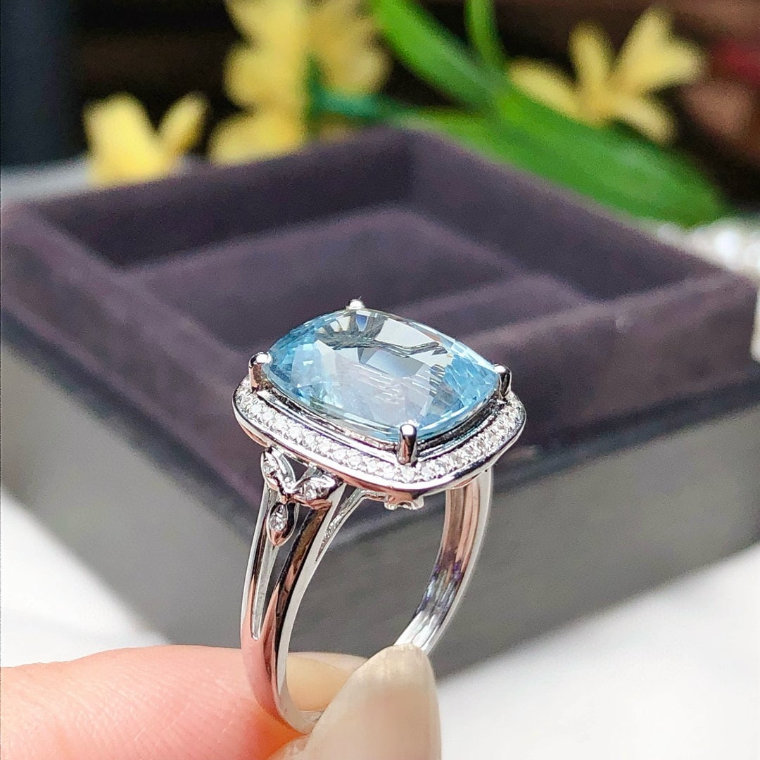 14k Gold 4.45 Ct Natural Aquamarine & Diamond Ring - 5