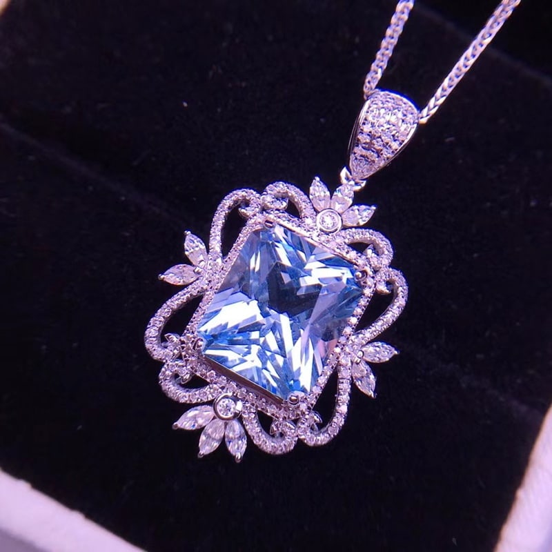 14k Gold 6.1 Ct Natural Aquamarine & Diamond Pendant( Without Chain ) - 2