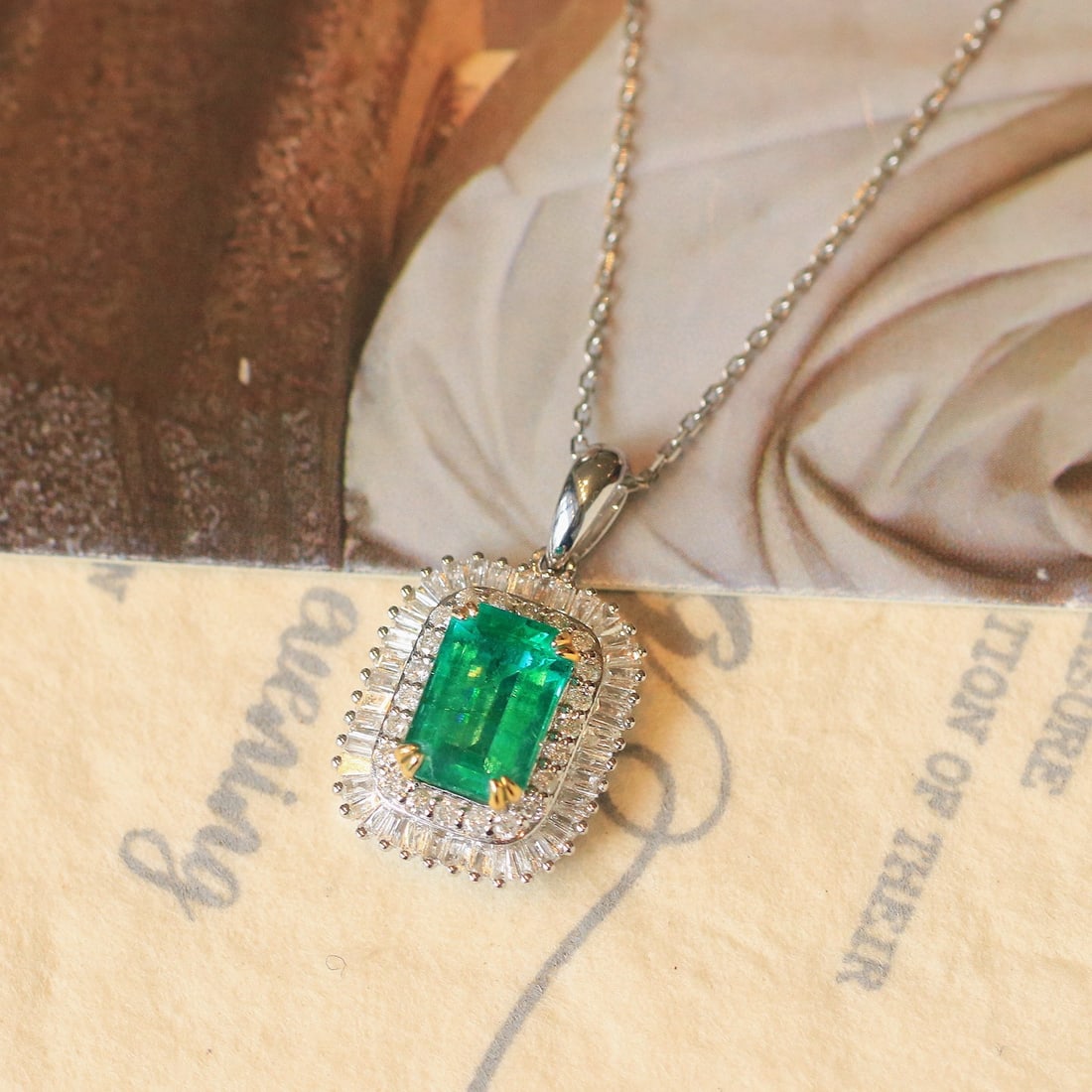 14k Gold 1.96 Ctw Natural Emerald & Diamond Pendant( Without Chain ) - 2
