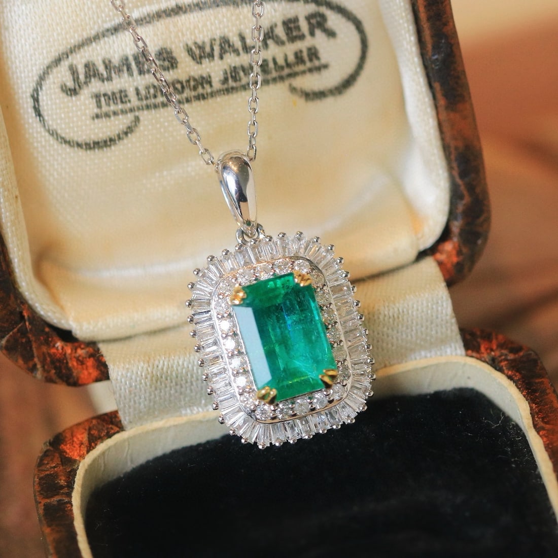14k Gold 1.96 Ctw Natural Emerald & Diamond Pendant( Without Chain ) - 7