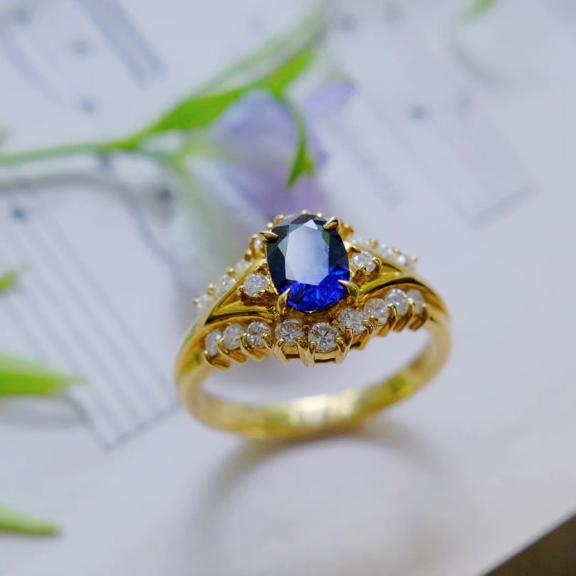 14k Gold 1.37 Ctw Natural Sapphire & Diamond Ring: Ref:230967112 // gold content:14k gold // ring size:7. 25us // // main gemstone:sapphire // shape:oval // carat weight:0. 92ct // color:blue // treatment:natural // // adjacent gemstone 2 : diamond