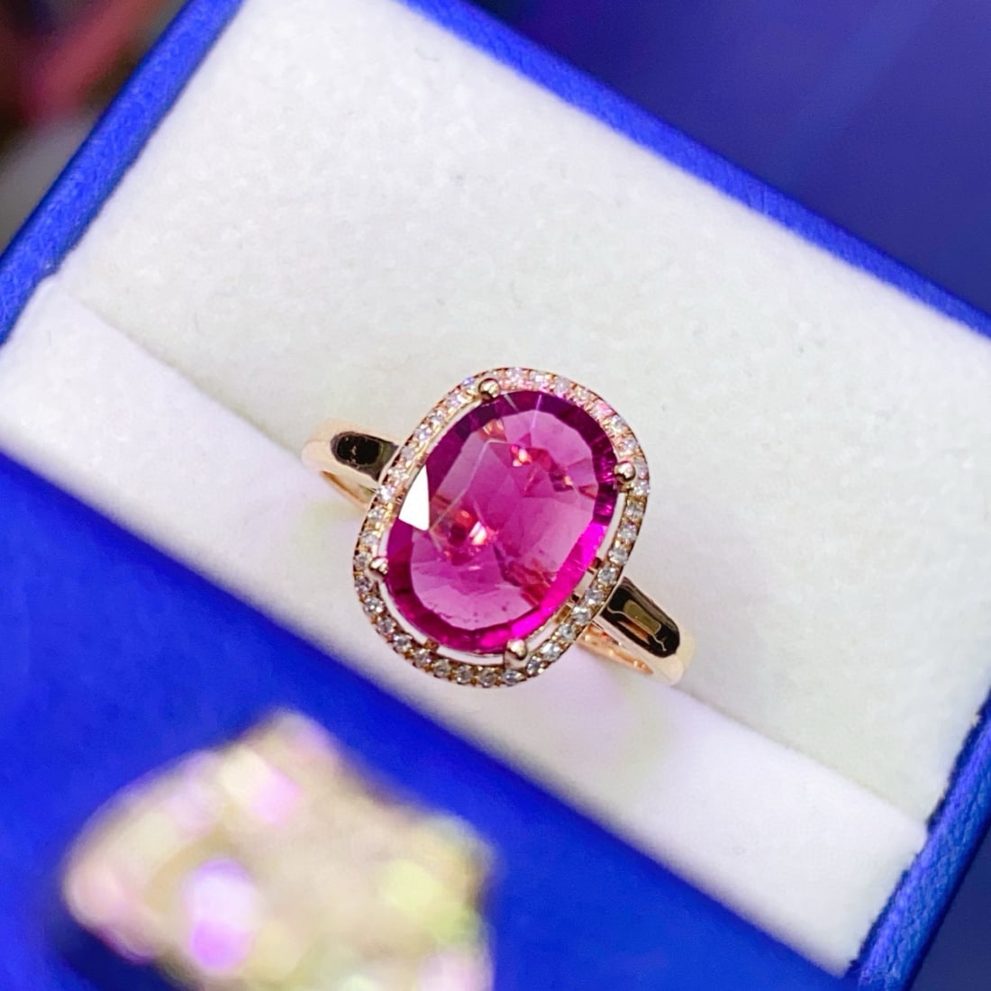 14k Gold 2.18 Ct Natural Tourmaline & Diamond Ring: Ref:230967162 // gold content:14k gold // ring size:7. 25us // // main gemstone:tourmaline // shape:oval // carat weight:2. 18ct // color:red // treatment:natural // // adjacent gemstone 2 : diamond