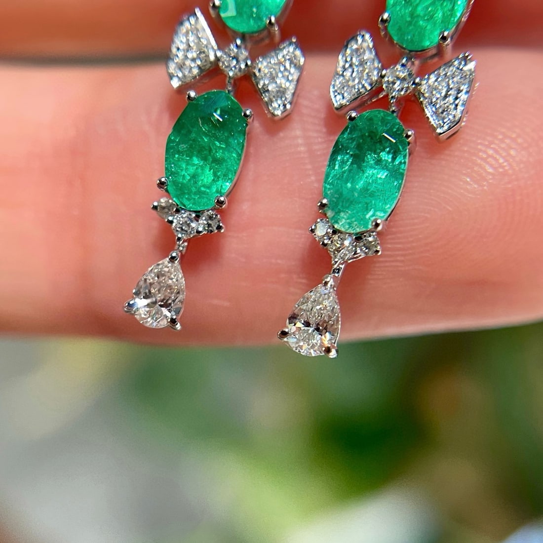 14k Gold 1.3 Ct Vivid Green Natural Emerald & Diamond Earrings - 3