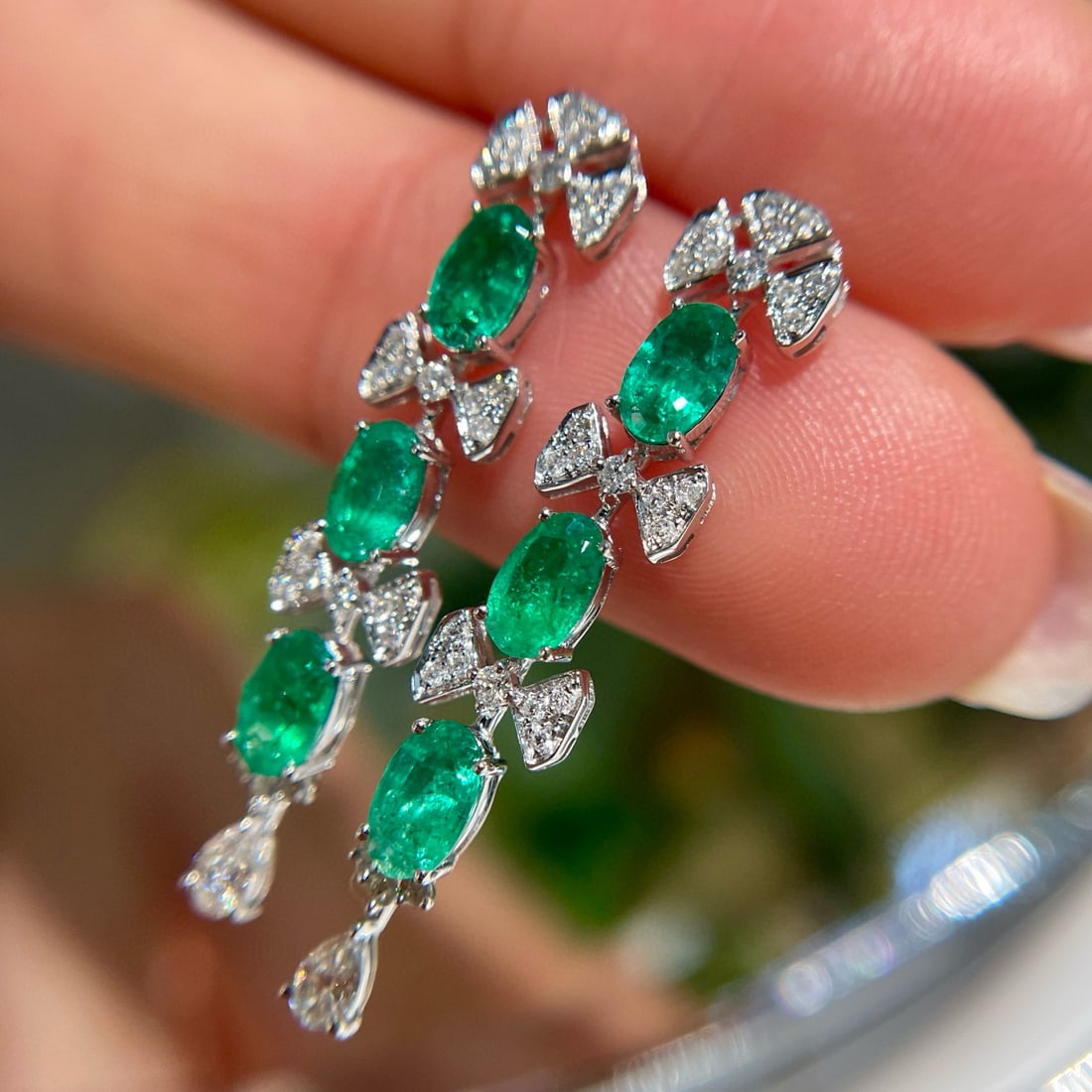 14k Gold 1.3 Ct Vivid Green Natural Emerald & Diamond Earrings - 4