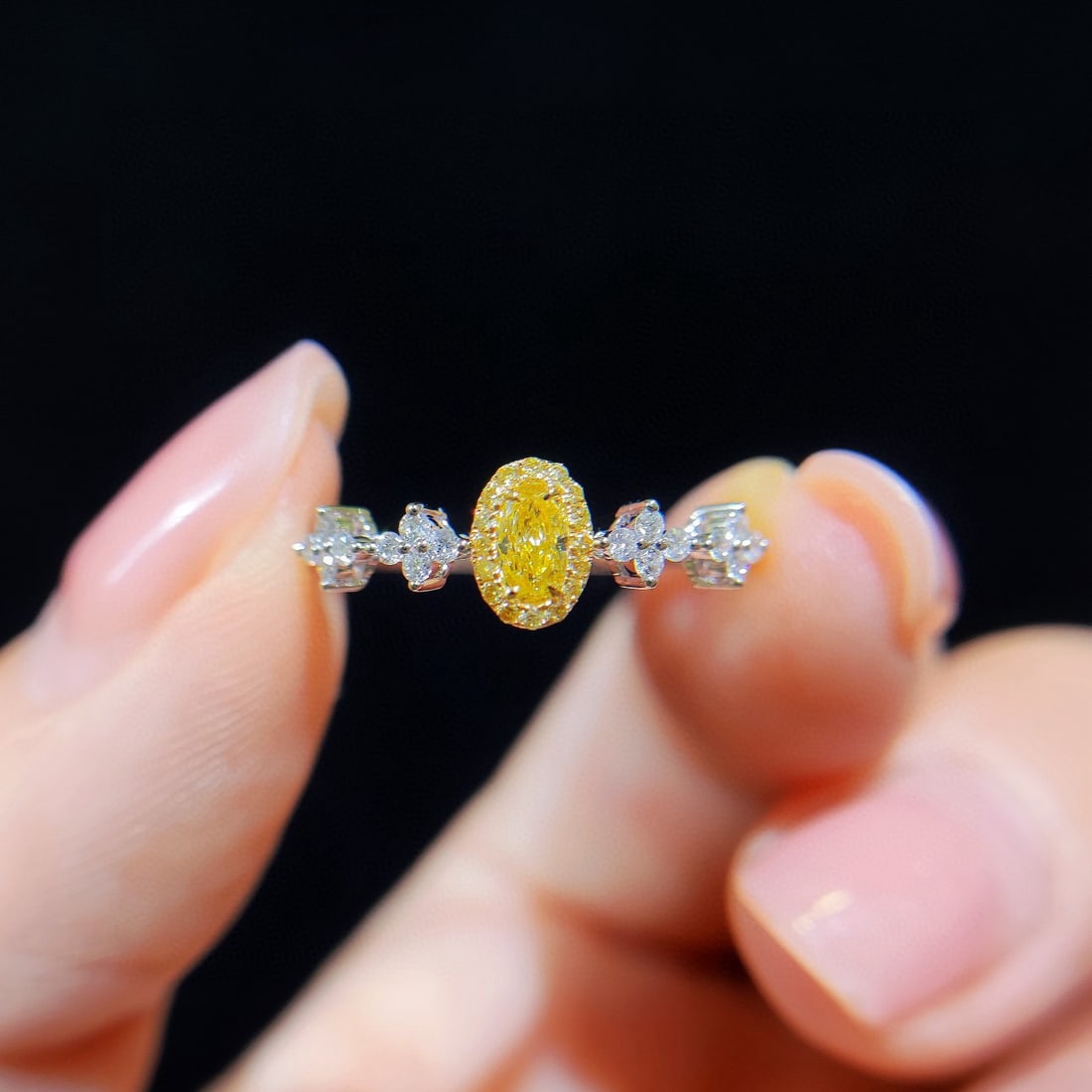 14k Gold 0.29 Ctw Natural Yellow Diamond & Diamond Ring: Ref:230967175 // gold content:14k gold // ring size:7. 25us // // main gemstone:yellow diamond // shape:oval // carat weight:0. 13ct // color:yellow // treatment:natural // // adjacent gemstone 2 :