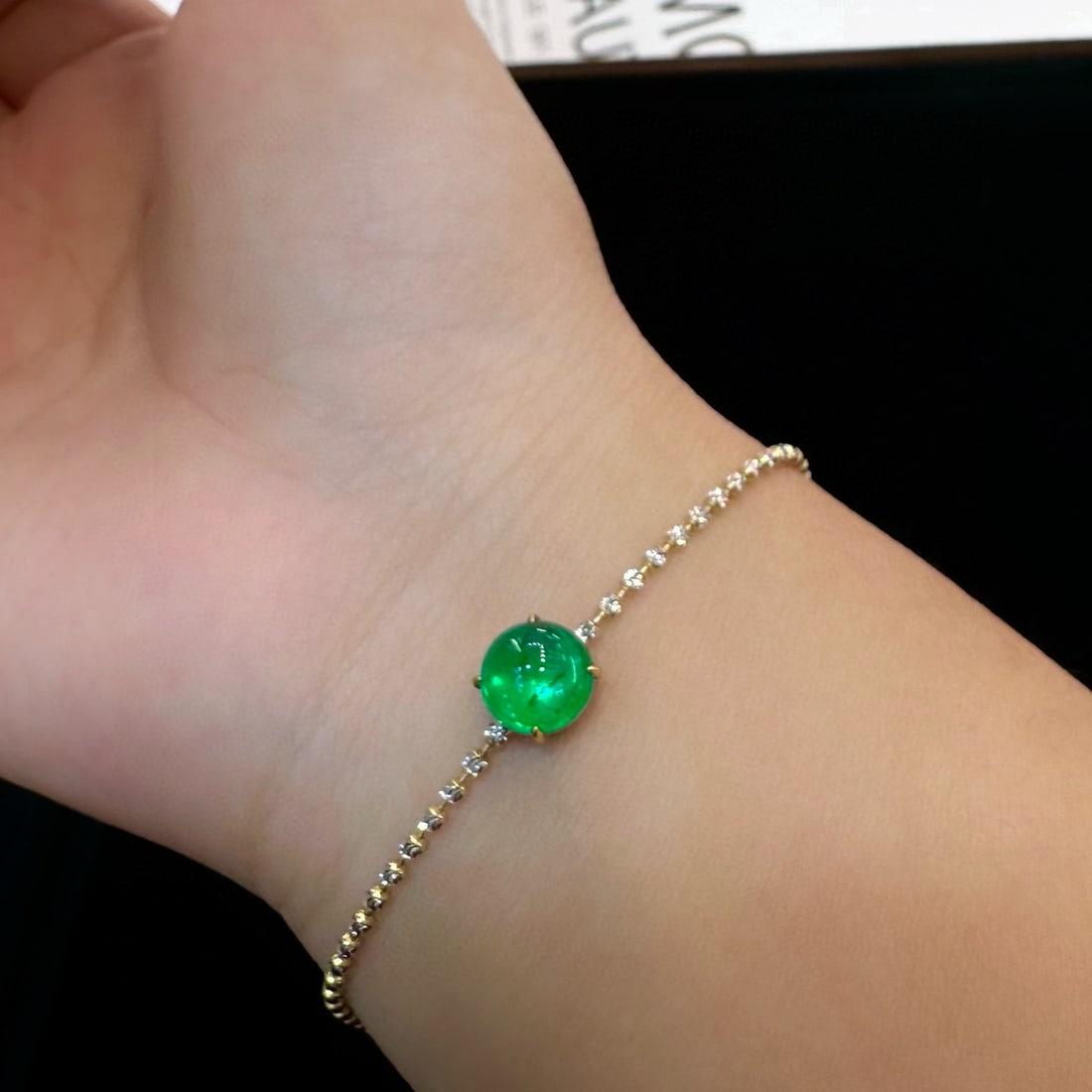 14k Gold 1.88 Ct Vivid Green Natural Emerald Bracelet - 2