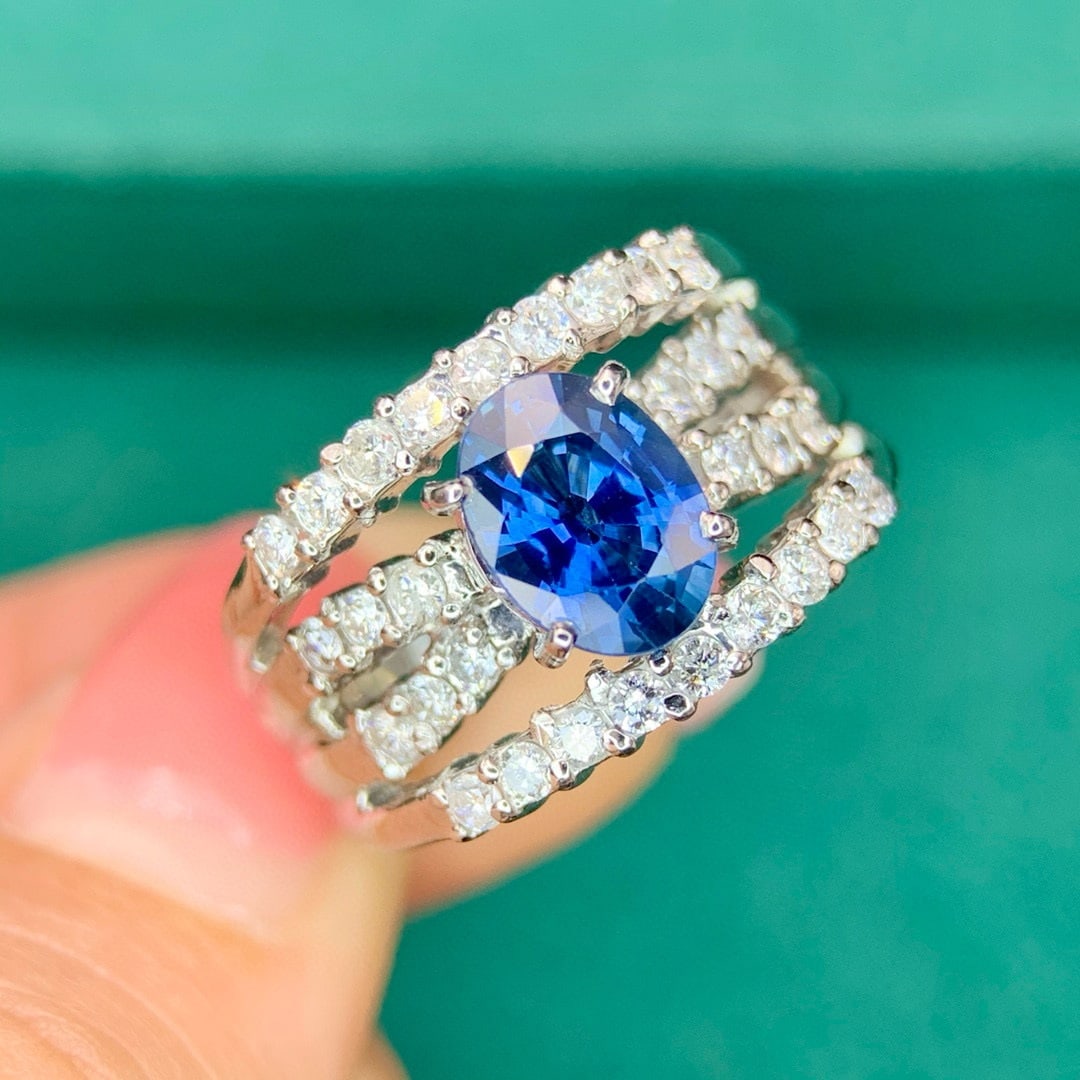 14k Gold 1.6 Ctw Natural Sapphire & Diamond Ring: Ref:230967211 // gold content:14k gold // ring size:7. 25us // // main gemstone:sapphire // shape:oval // carat weight:1. 0ct // color:blue // treatment:natural // // adjacent gemstone 2 : diamond //
