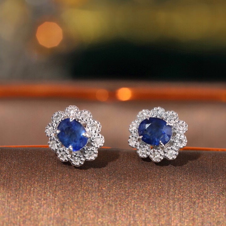 14k Gold 1.12 Ctw Natural Sapphire & Diamond Earrings: Ref:230967197 // gold content:14k gold // main gemstone:sapphire // shape:oval // carat weight:1. 0ct // color:blue // treatment:natural // // adjacent gemstone 2 : diamond // shape:round // carat wei