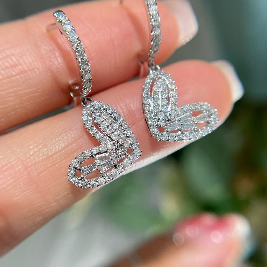14k Gold 0.75 Ct Natural H Diamond Earrings - 4