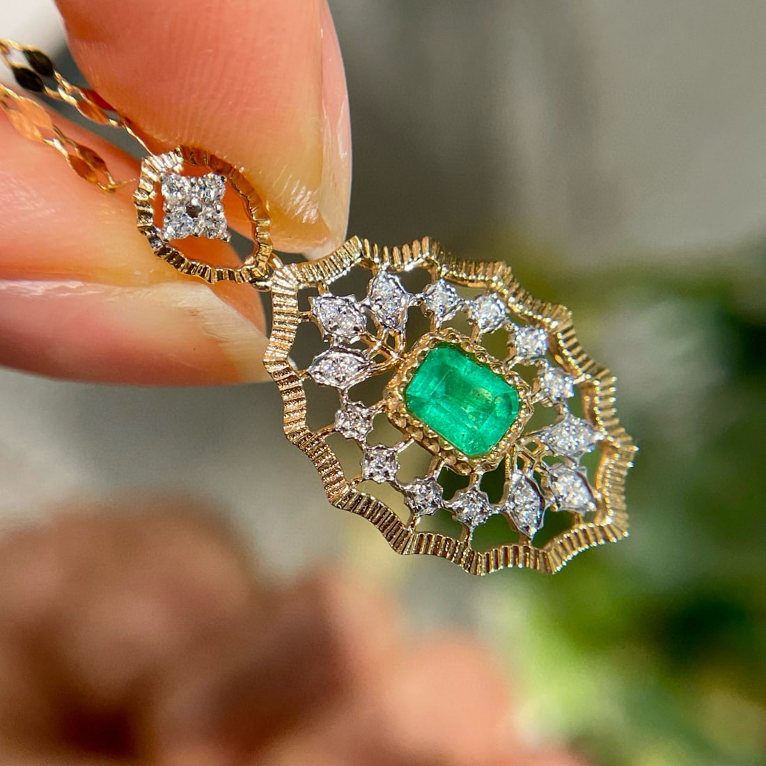 14k Gold 0.4 Ct Vivid Green Natural Emerald & Diamond Pendant( Without Chain ) - 3