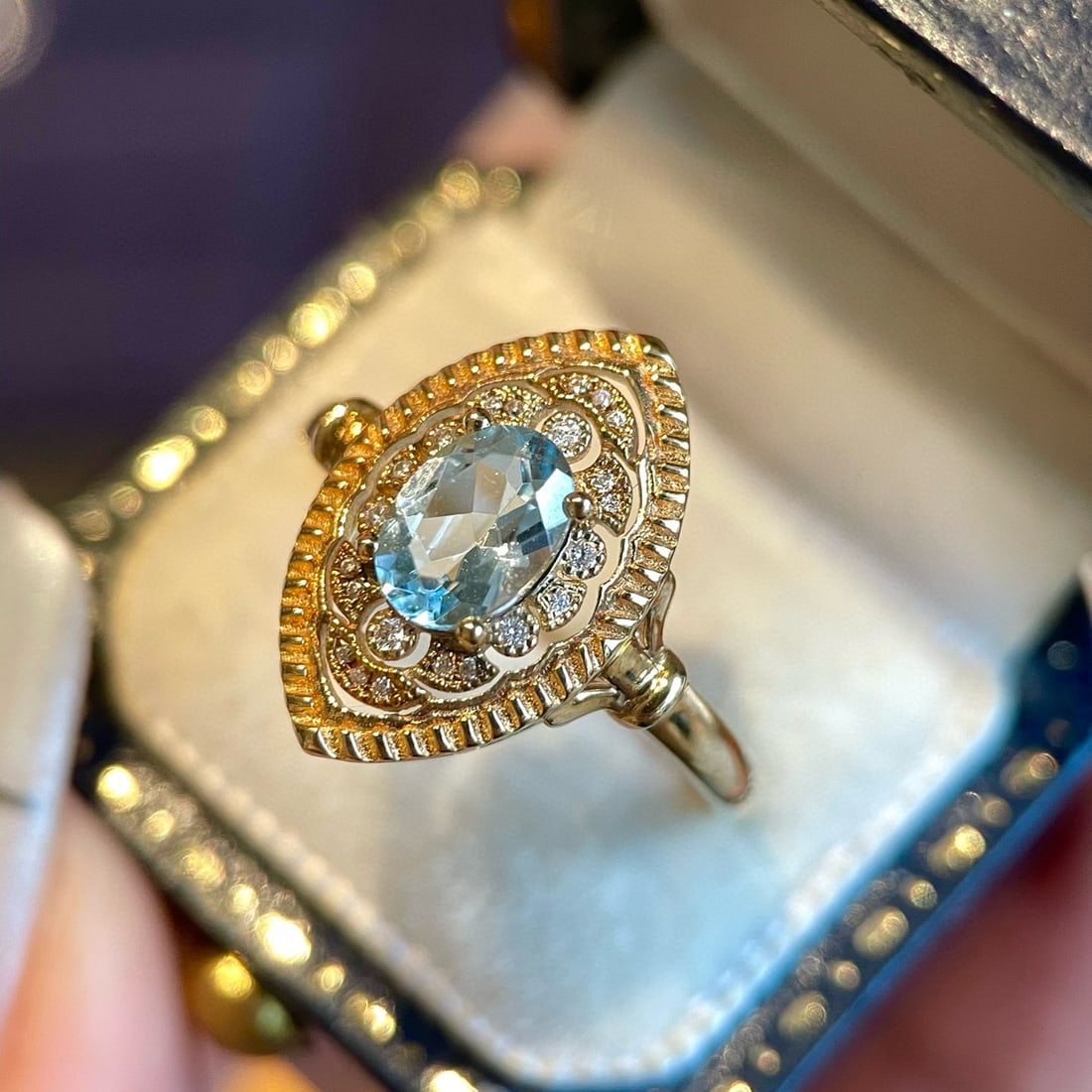 14k Gold 0.6 Ct Natural Aquamarine & Diamond Ring - 3