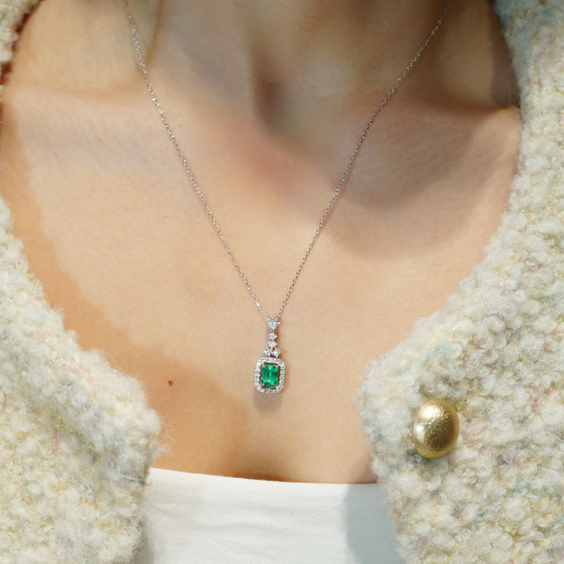 14k Gold 0.88 Ct Natural Emerald & Diamond Necklace - 5