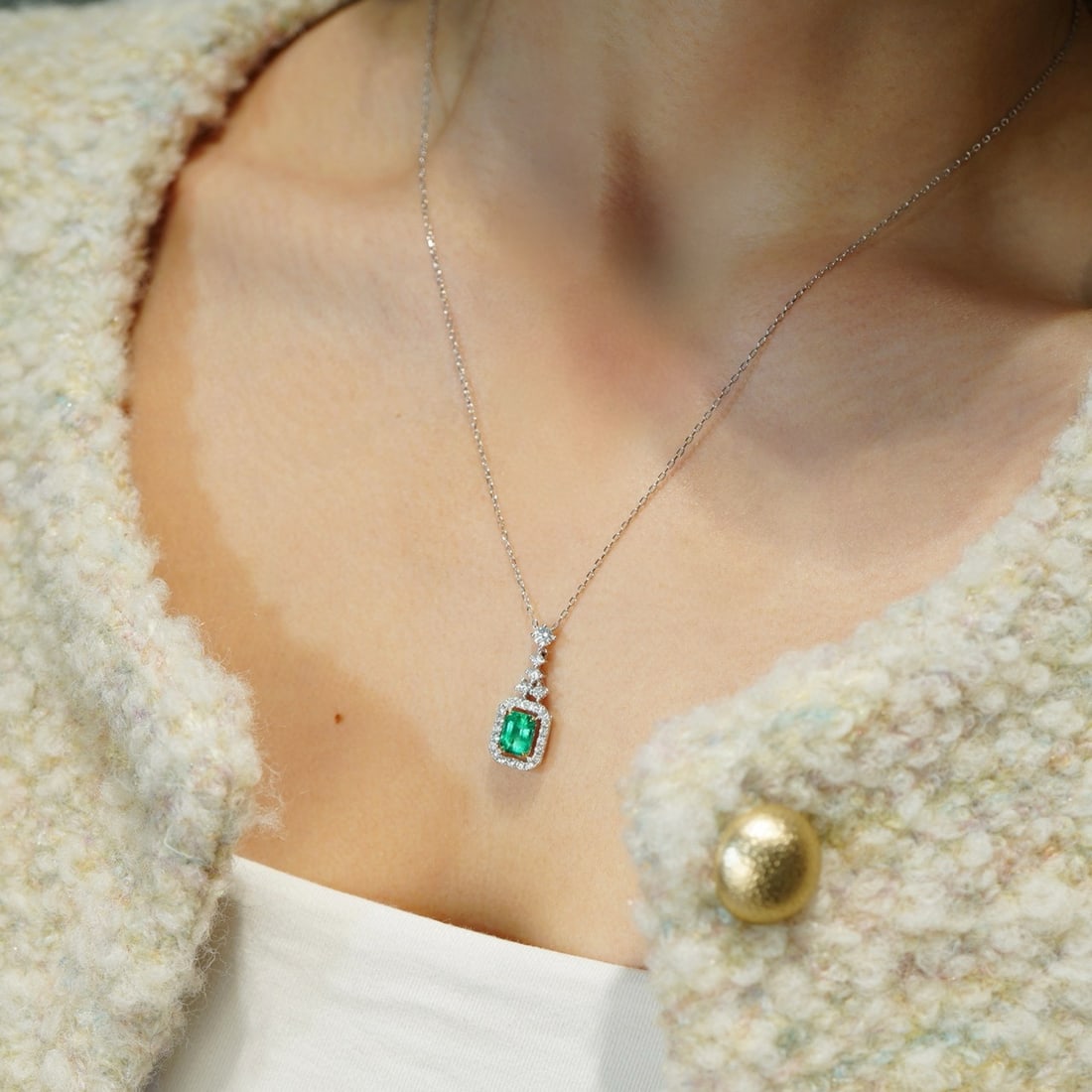 14k Gold 0.88 Ct Natural Emerald & Diamond Necklace - 6