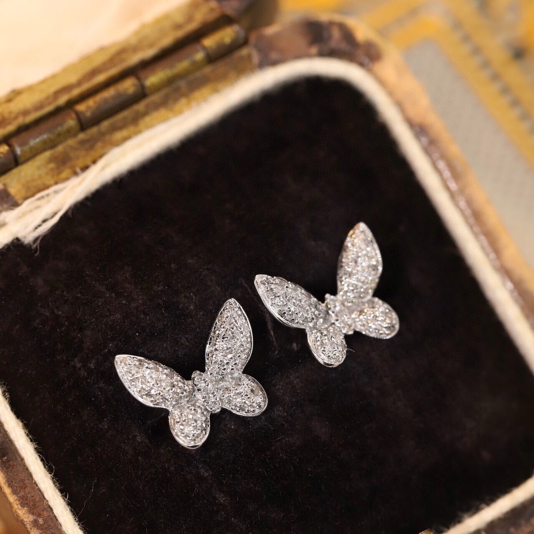 14k Gold 0.3 Ct Natural H Diamond & Butterfly Earrings - 8