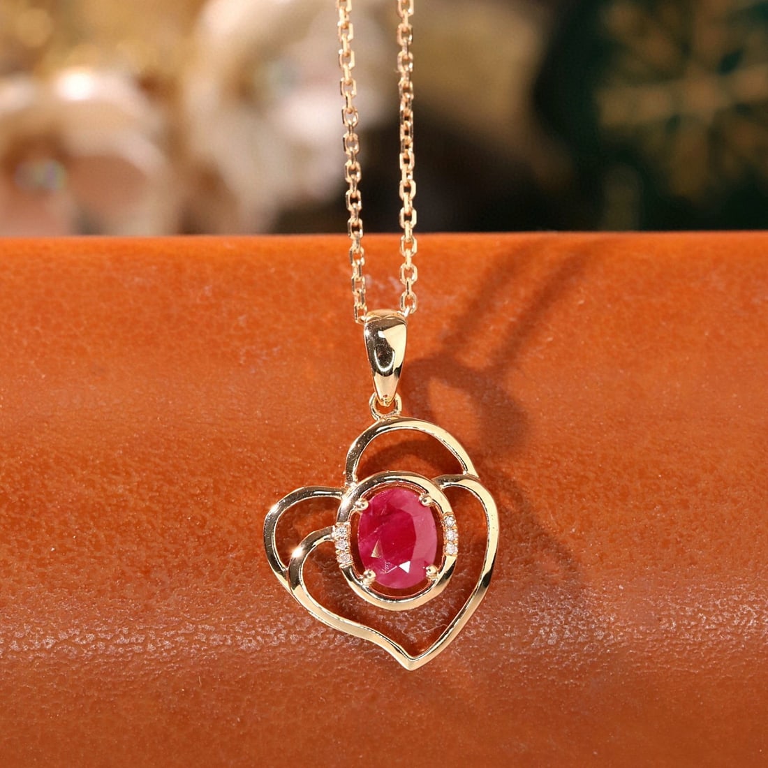 14k Gold 0.43 Ctw Natural Ruby & Diamond Necklace: Ref:230967203 // gold content:14k gold // main gemstone:ruby // shape:oval // carat weight:0. 42ct // color:red // treatment:natural // // adjacent gemstone 2 : diamond // shape:round // carat