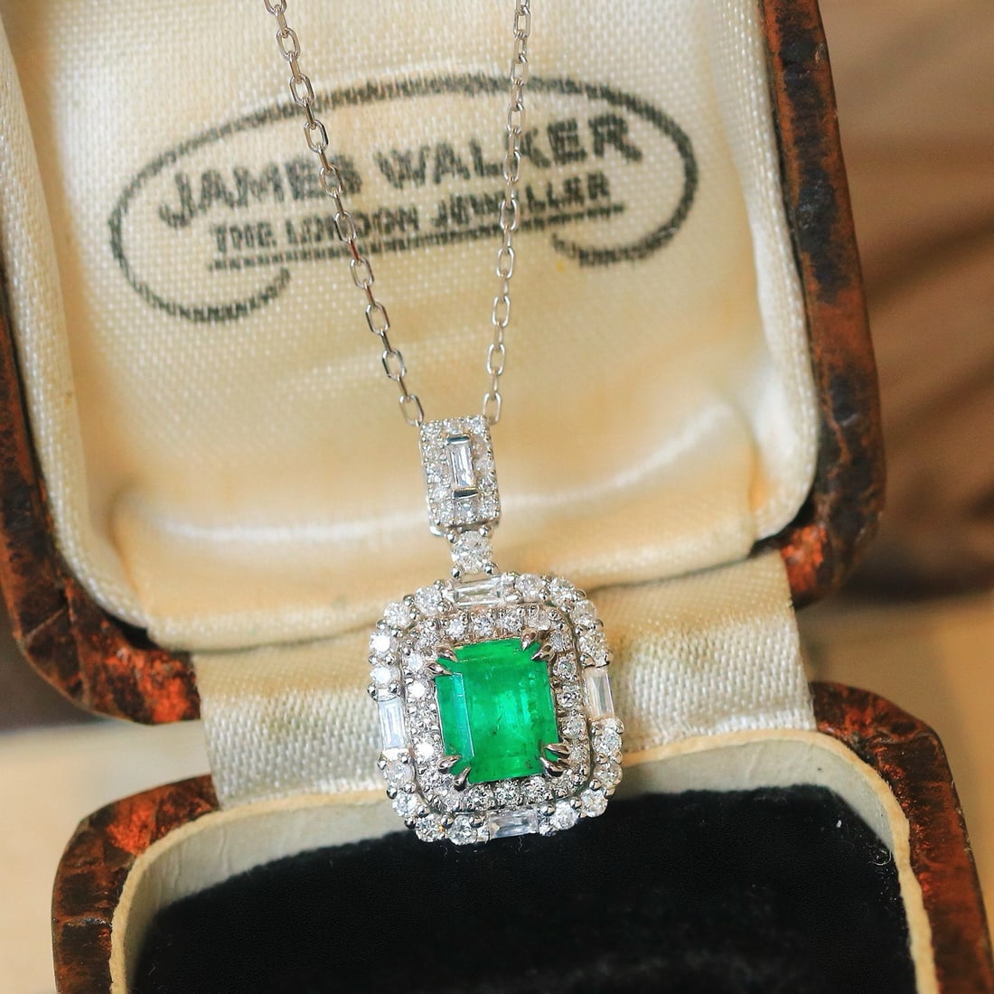 14k Gold 1.25 Ctw Vivid Green Natural Emerald & Diamond Pendant( Without Chain ) - 3