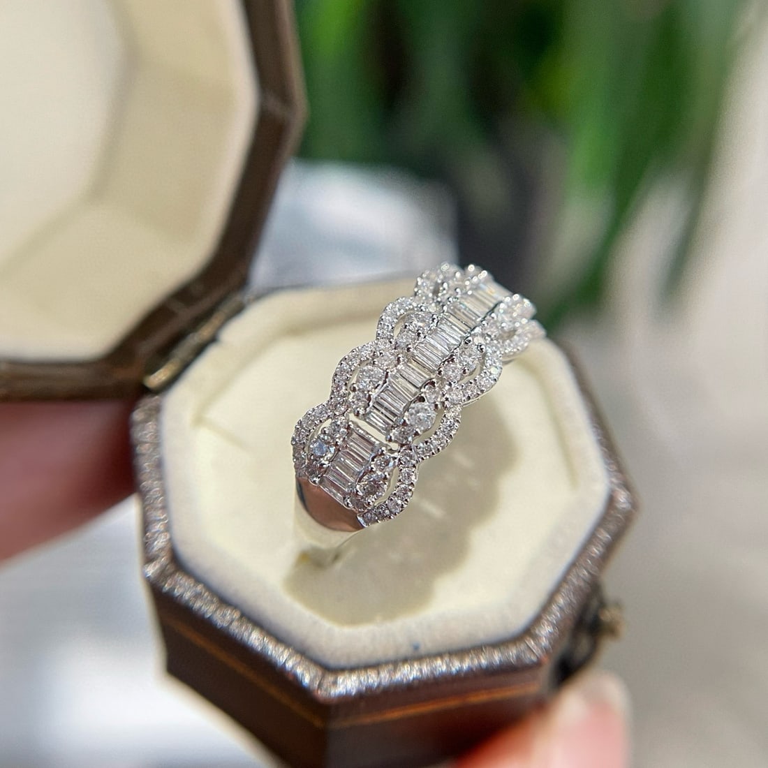 14k Gold 0.6 Ct Natural H Diamond Ring - 3