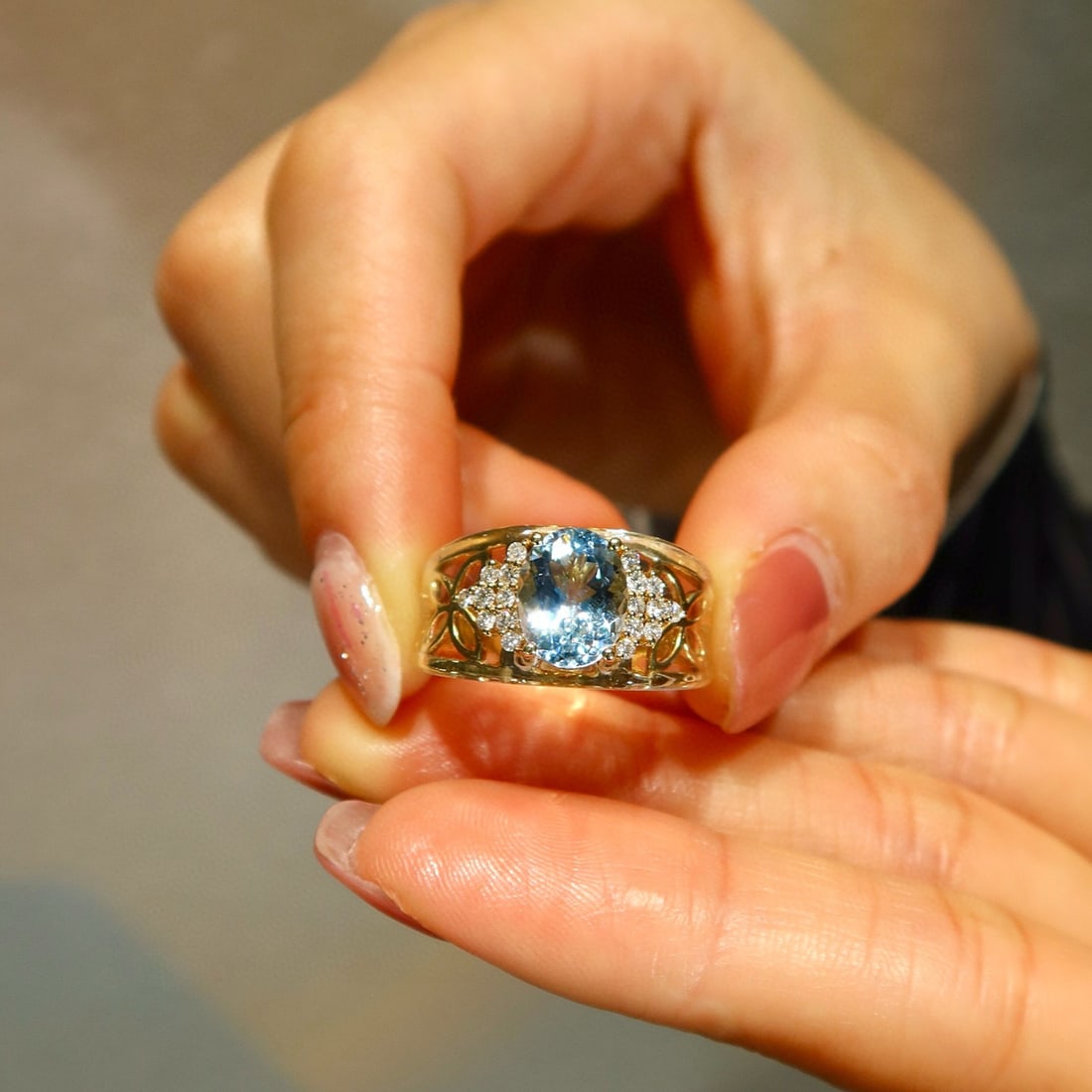 14k Gold 1.5 Ct Natural Aquamarine & Diamond Ring - 4
