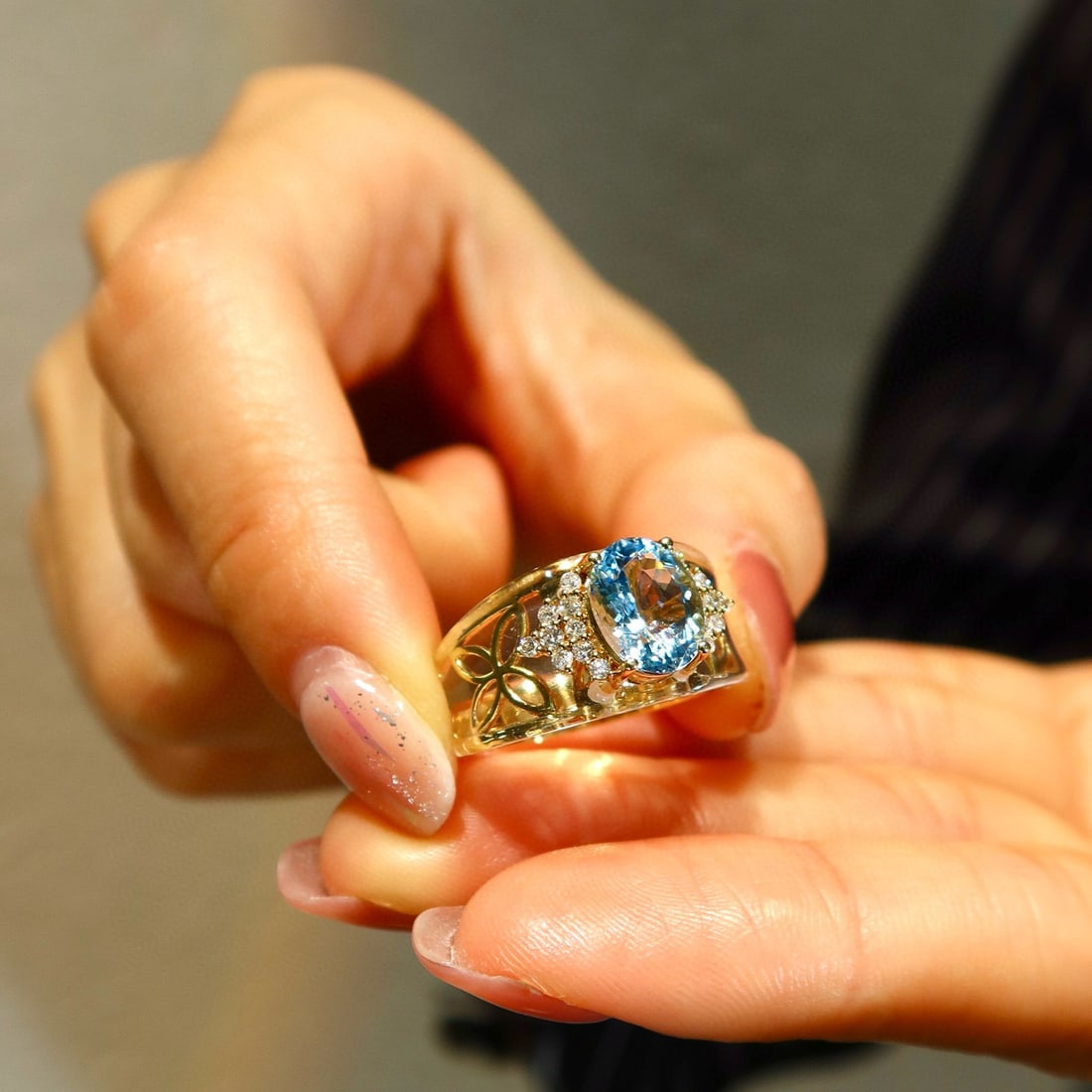 14k Gold 1.5 Ct Natural Aquamarine & Diamond Ring - 6