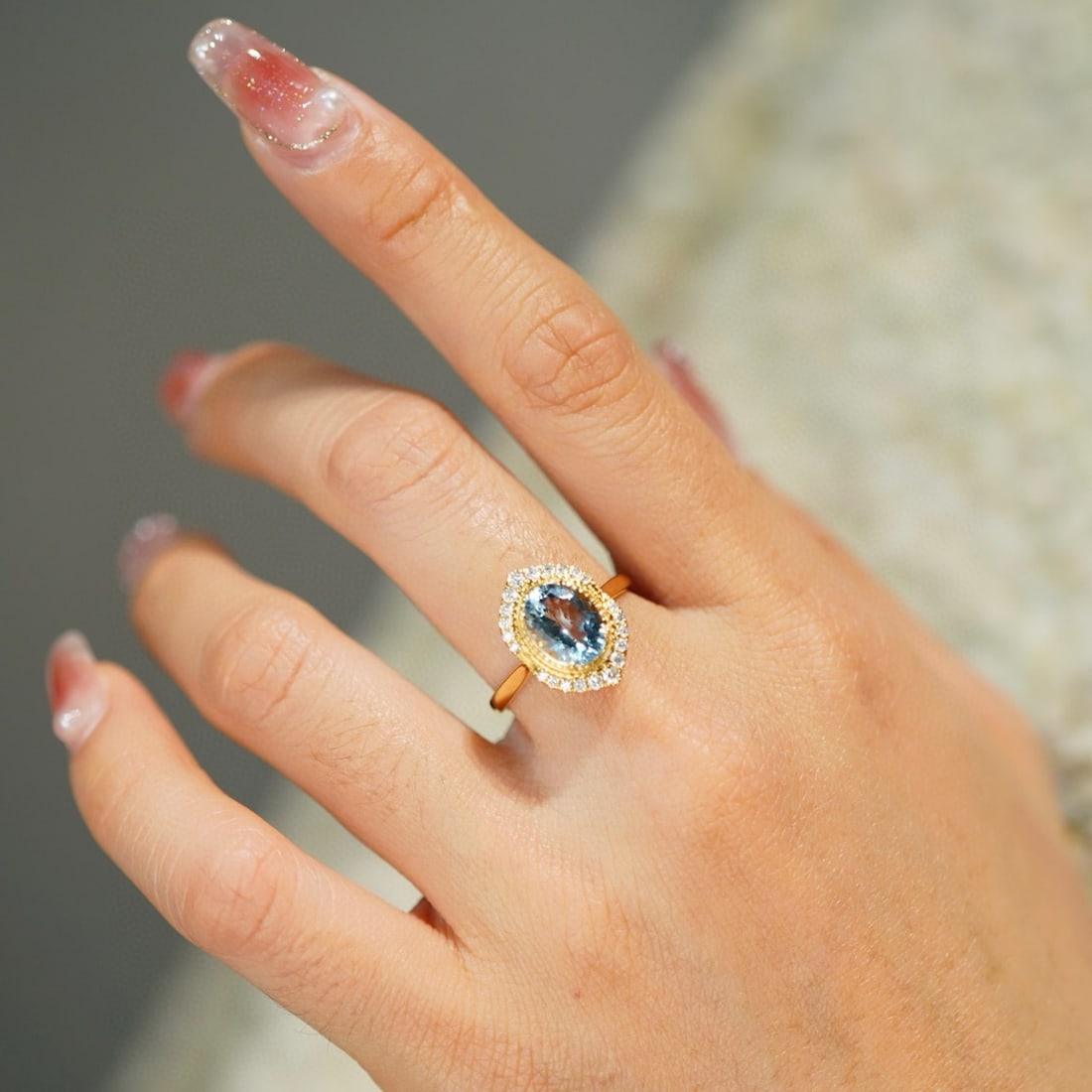 14k Gold 1.4 Ct Natural Aquamarine & Diamond Ring - 4