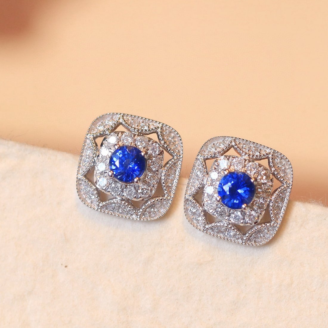 14k Gold 1.43 Ctw Natural Sapphire & Diamond Earrings: Ref:230967249 // gold content:14k gold // main gemstone:sapphire // shape:round // carat weight:0. 91ct // color:royal blue // treatment:natural // cut grade:g // // adjacent gemstone 2 : diamond //