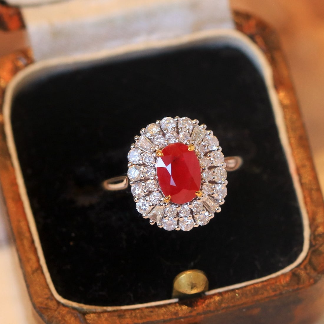 14k Gold 1.72 Ctw Natural Ruby & Diamond Ring: Ref:230967242 // gold content:14k gold // ring size:7. 25us // // main gemstone:ruby // shape:oval // carat weight:1. 05ct // color:pigeonblood red // treatment:natural // // adjacent gemstone 2 :