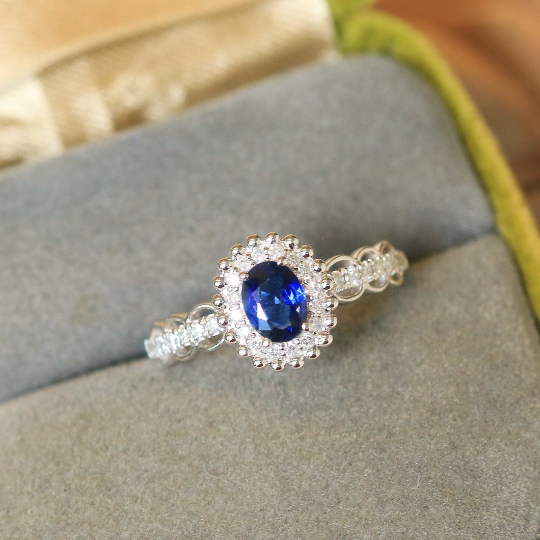 14k Gold 0.76 Ctw Natural Sapphire & Diamond Ring - 3