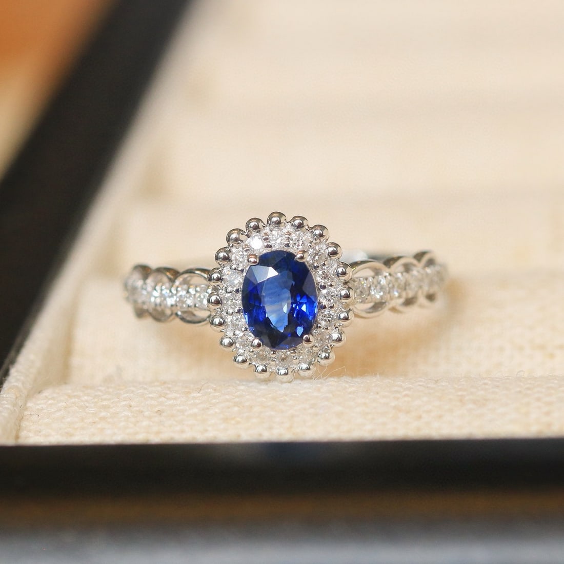 14k Gold 0.76 Ctw Natural Sapphire & Diamond Ring - 6