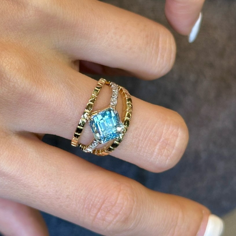 14k Gold 2.35 Ct Natural Aquamarine & Diamond Ring - 2