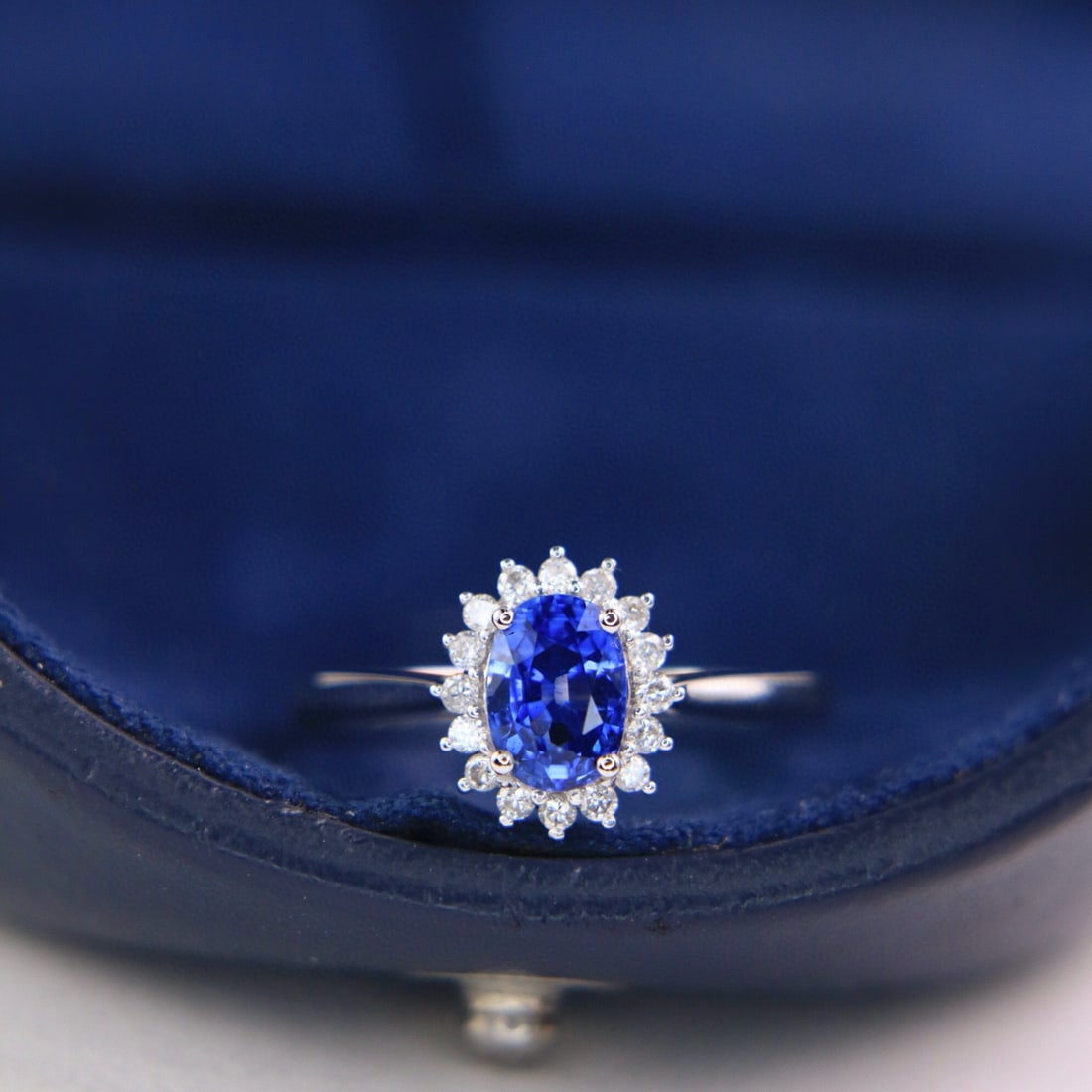14k Gold 1.14 Ctw Natural Sapphire & Diamond Ring - 4