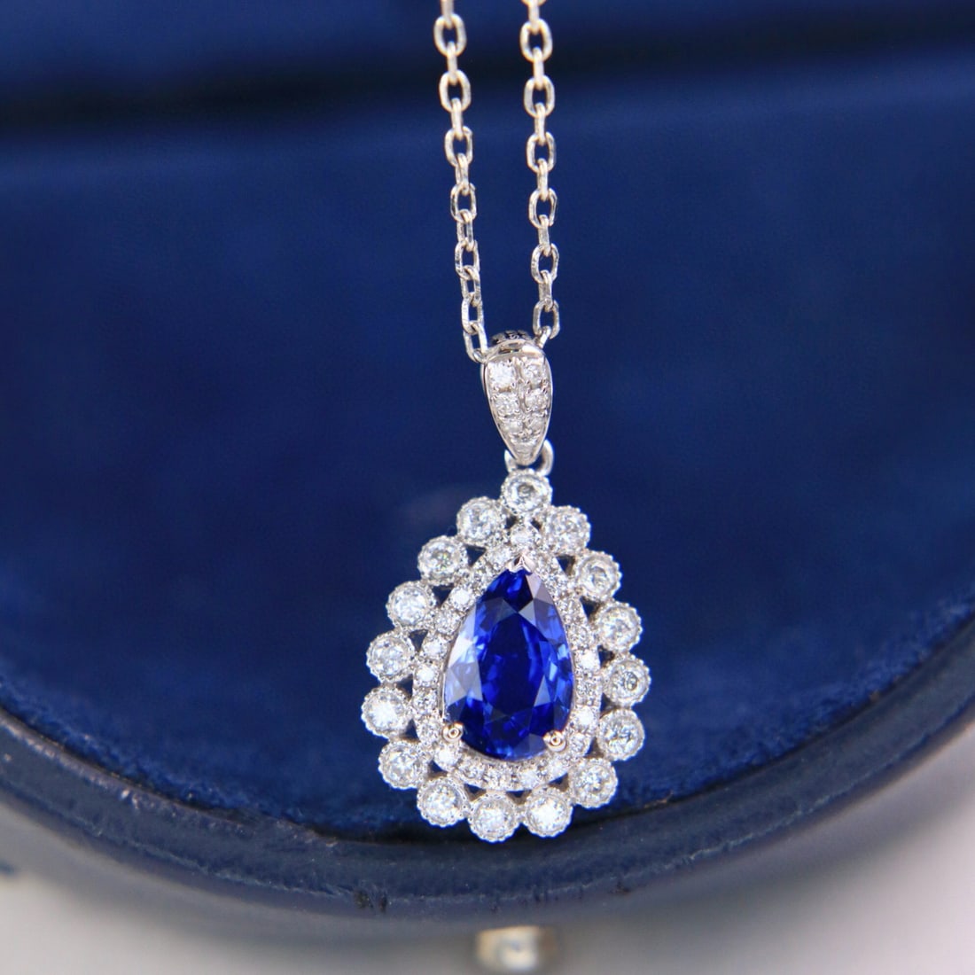 14k Gold 1.22 Ctw Natural Sapphire & Diamond Pendant( Without Chain ): Ref:230968086 // gold content:14k gold // main gemstone:sapphire // shape:pear // carat weight:1. 06ct // color:royal blue // treatment:natural // // adjacent gemstone 2 : diamond // shape:round //