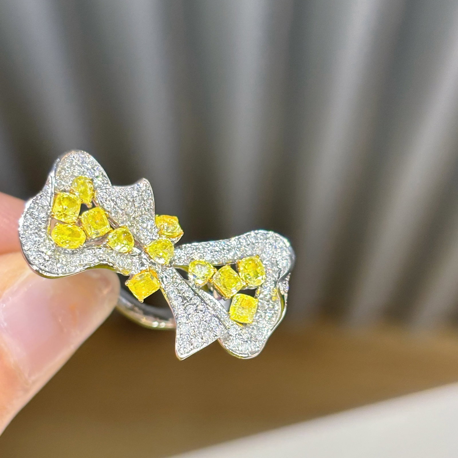 14k Gold 1.9 Ctw Natural Yellow Diamond & Diamond Ring - 4