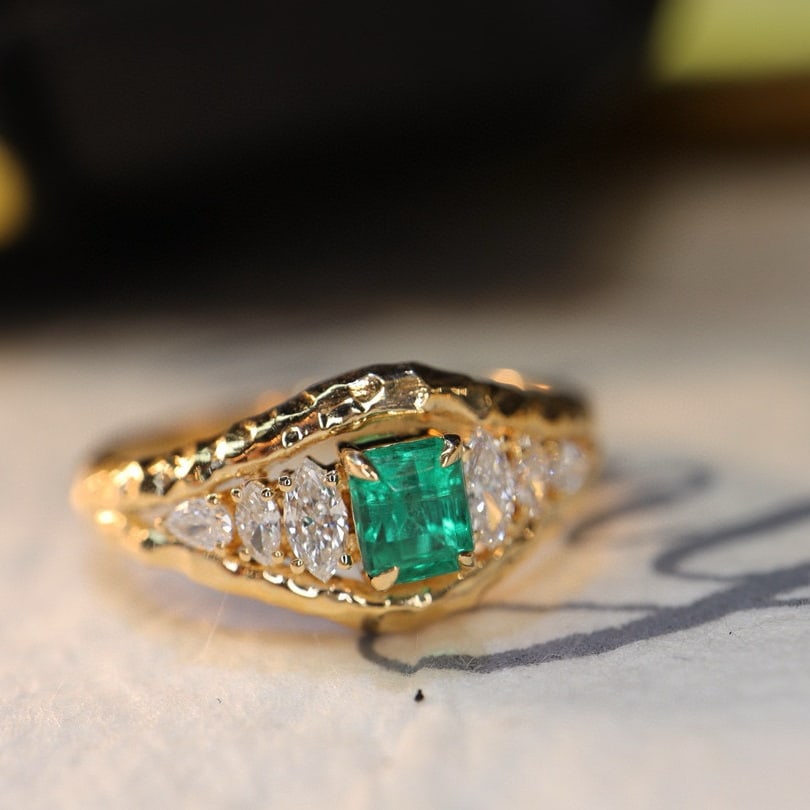 14k Gold 0.59 Ctw Vivid Green Natural Emerald & Diamond Ring - 4