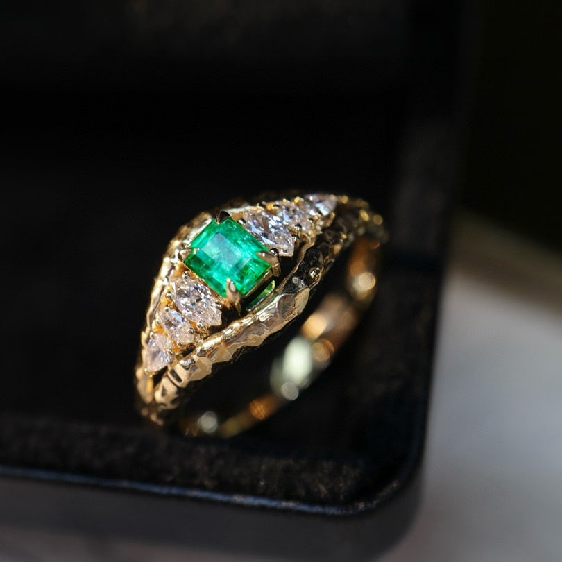 14k Gold 0.59 Ctw Vivid Green Natural Emerald & Diamond Ring - 6