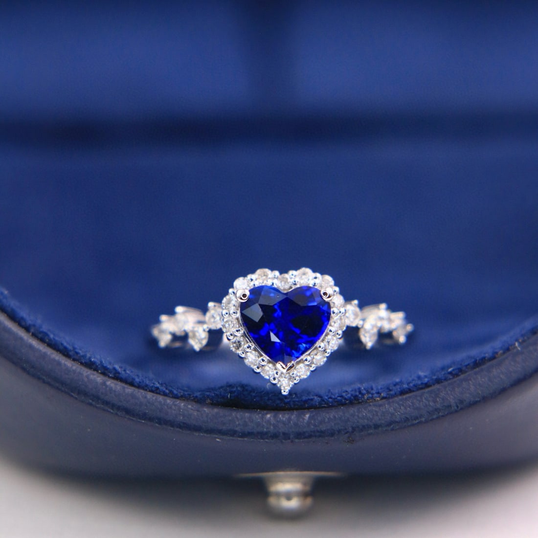 14k Gold 1.27 Ctw Natural Sapphire & Diamond Ring: Ref:230968109 // gold content:14k gold // ring size:7. 25us // // main gemstone:sapphire // shape:heart // carat weight:1. 01ct // color:royal blue // treatment:natural // // adjacent gemstone 2 :
