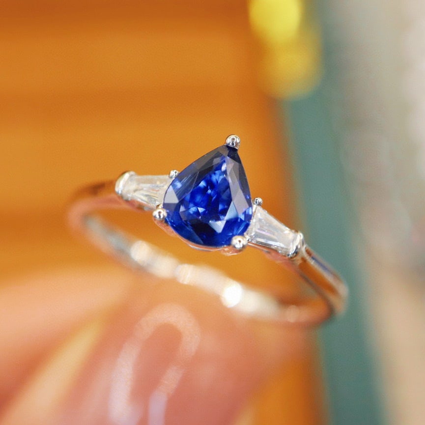 14k Gold 0.65 Ctw Natural Sapphire & Diamond Ring - 2