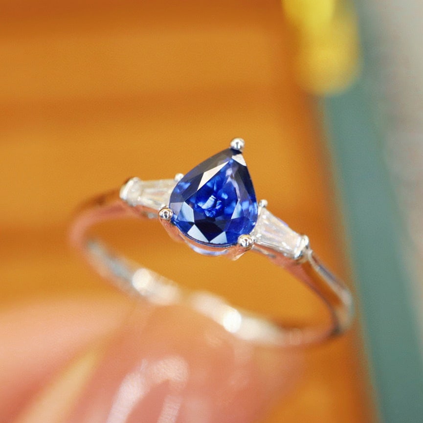 14k Gold 0.65 Ctw Natural Sapphire & Diamond Ring - 4