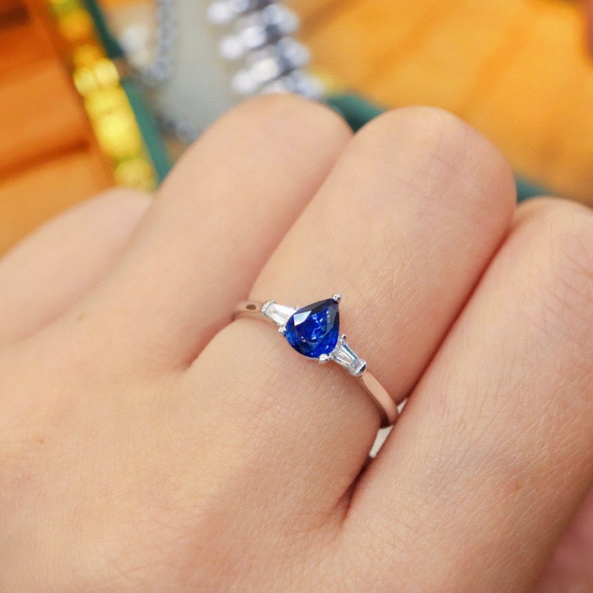 14k Gold 0.65 Ctw Natural Sapphire & Diamond Ring - 6