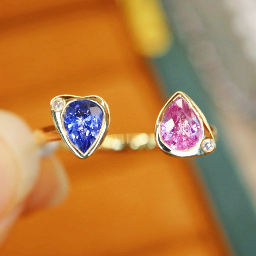 14k Gold 0.90 Ctw Natural Sapphire & Diamond Ring: Ref:230968121 // gold content:14k gold // ring size:7. 25us // // main gemstone:sapphire // shape:pear // carat weight:0. 80ct // color:color // treatment:natural // // adjacent gemstone 2 : diamond