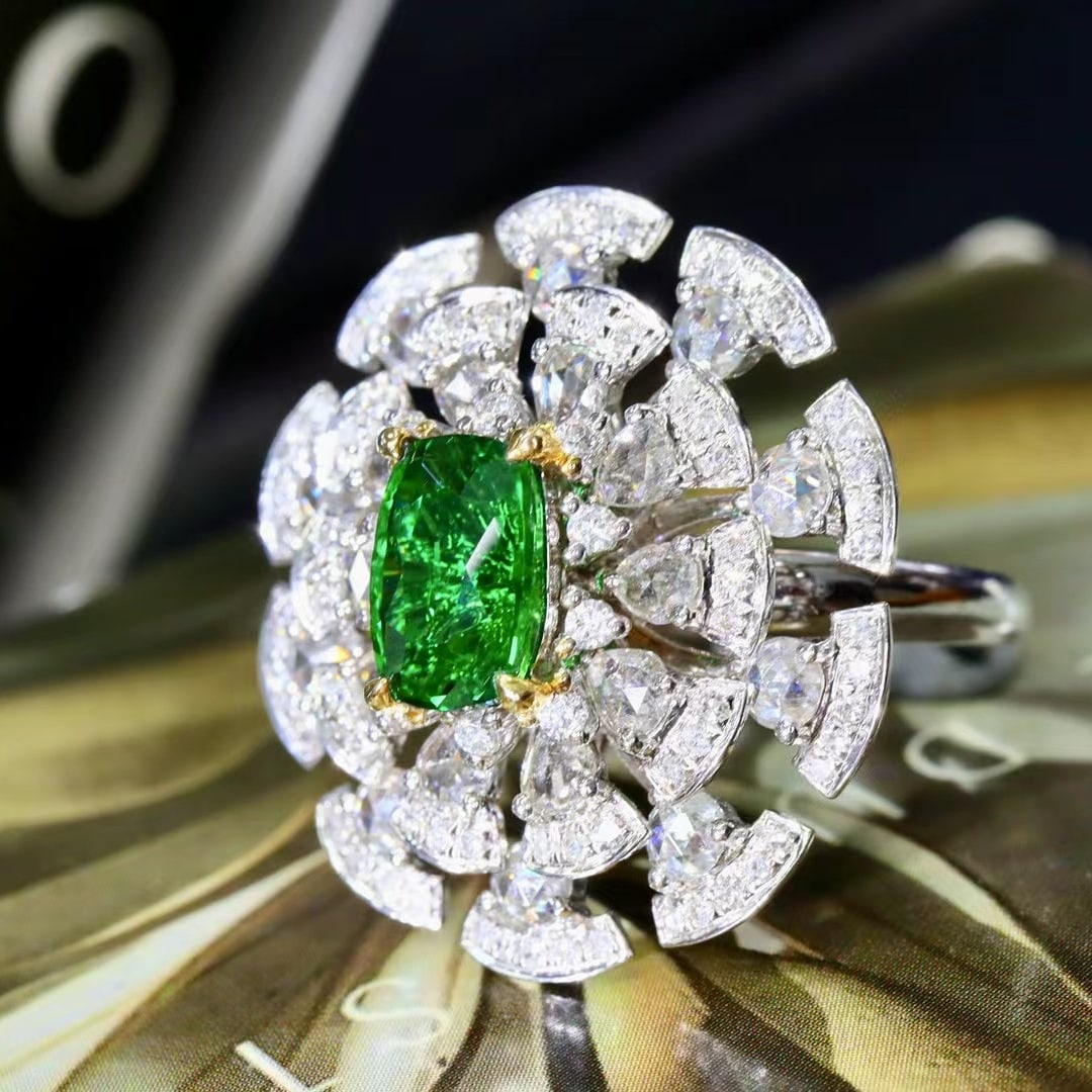 14k Gold 2.12 Ctw Vivid Green Natural Emerald & Diamond Ring - 5