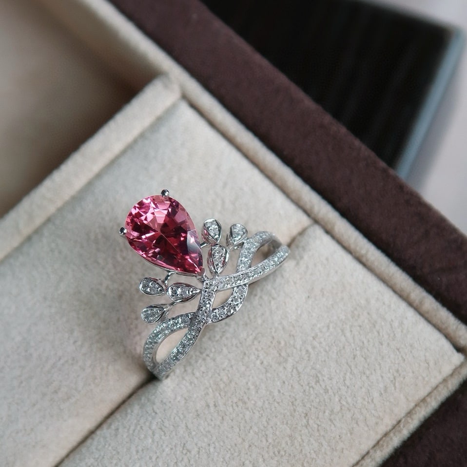 14k Gold 1.5 Ct Natural Tourmaline & Diamond Ring - 2