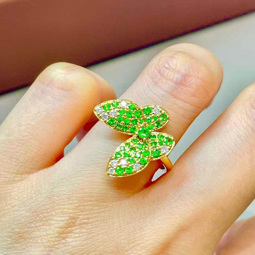 14k Gold 0.92 Ctw Natural Tsavorite & Diamond & Butterfly Ring - 3