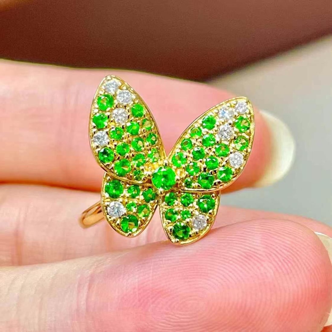 14k Gold 0.92 Ctw Natural Tsavorite & Diamond & Butterfly Ring - 4
