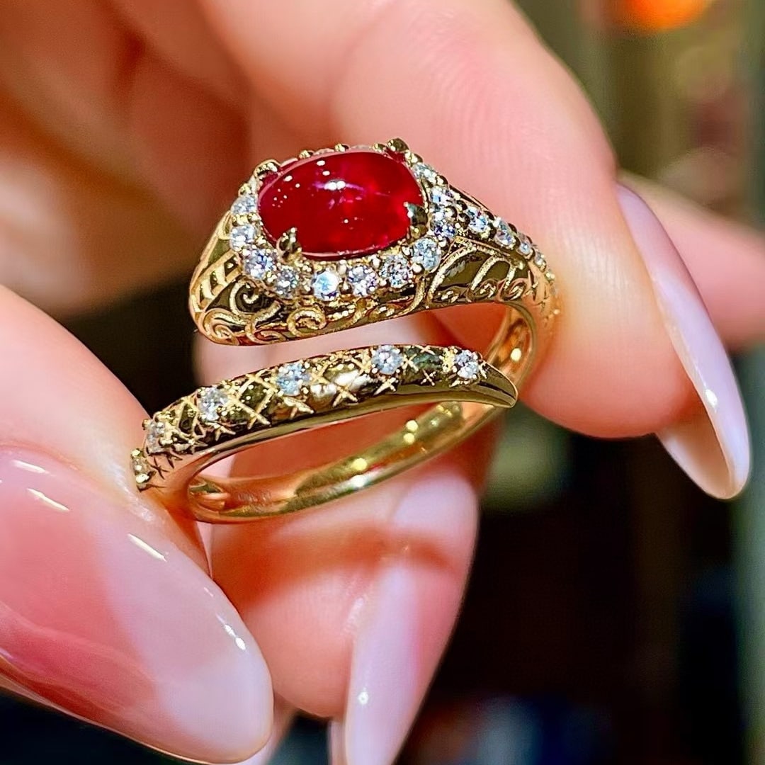14k Gold 1.41 Ctw Vivid Red Natural Ruby & Diamond Ring: Ref:230968165 // gold content:14k gold // ring size:7. 25us // // main gemstone:ruby // shape:oval // carat weight:1. 05ct // color:vivid red // treatment:natural // // adjacent gemstone 2 : diamond