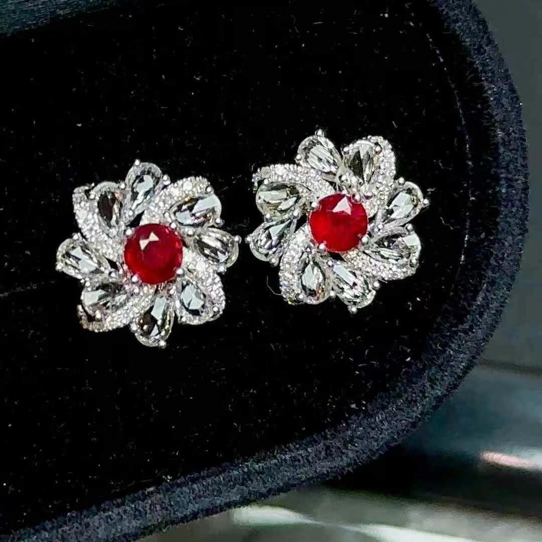 14k Gold 0.5 Ct Natural Ruby & Diamond & Sapphire Earrings: Ref:230968216 // gold content:14k gold // main gemstone:ruby // shape:round // carat weight:0. 5ct // color:pigeonblood red // treatment:natural // cut grade:g // // adjacent gemstone 2 : diamond //
