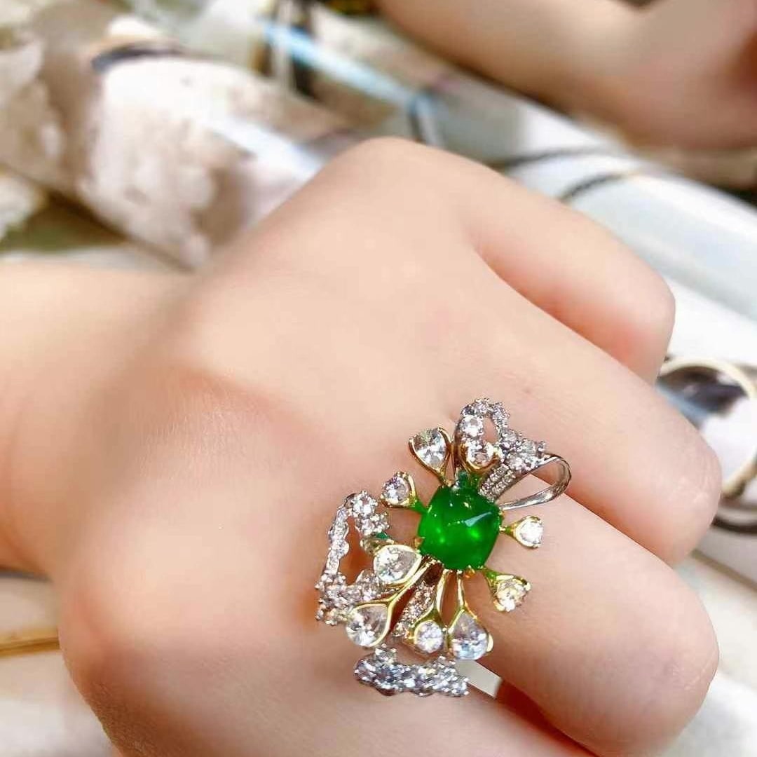 14k Gold 1.87 Ct Vivid Green Natural Emerald & Diamond Ring - 2