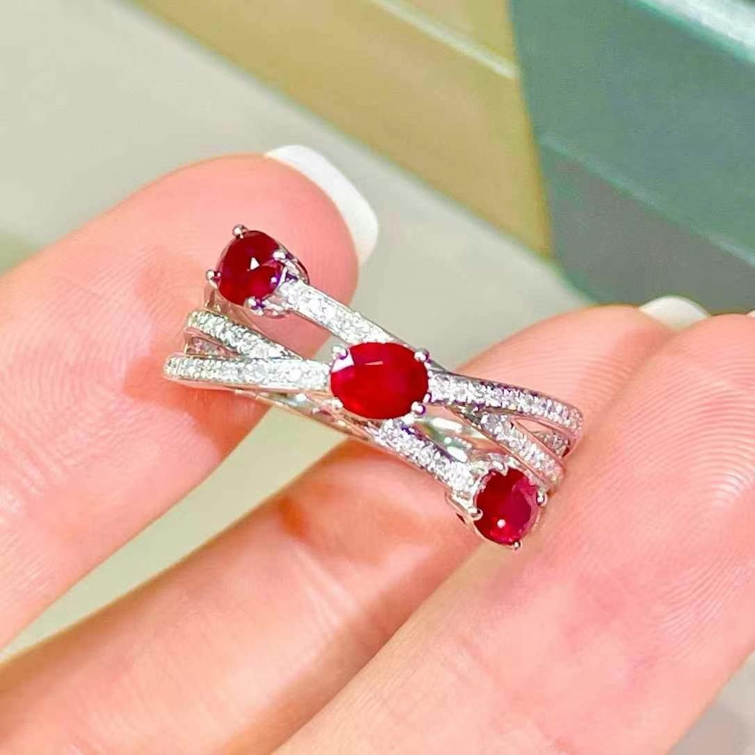 14k Gold 0.8 Ct Natural Ruby & Diamond Ring: Ref:230968199 // gold content:14k gold // ring size:7. 25us // // main gemstone:ruby // shape:oval // carat weight:0. 8ct // color:pigeonblood red // treatment:natural // // adjacent gemstone 2 :