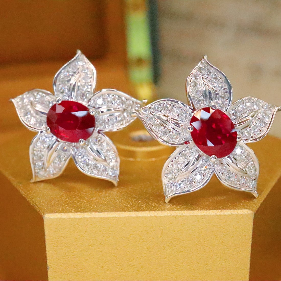 14k Gold 1.13 Ctw Natural Ruby & Diamond Earrings - 3